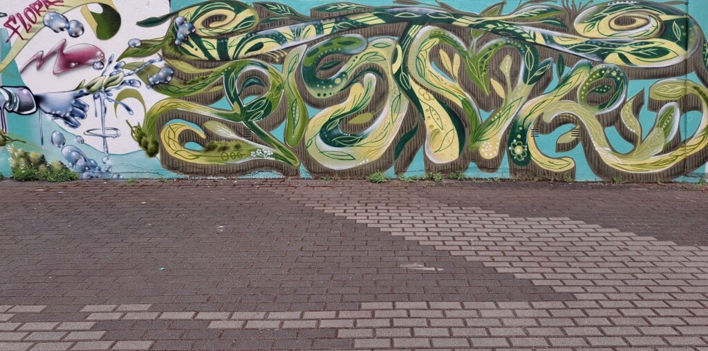 Astor feat. Umberto (links) (Lack auf Wand, 7 x 2 m)